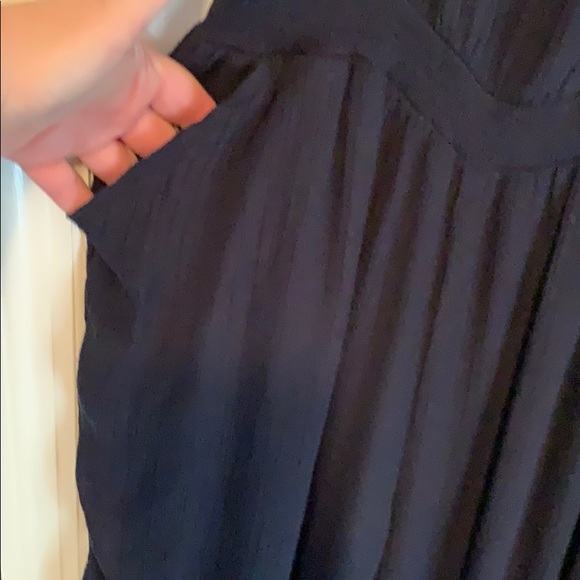 Lightweight Ruffle Romper - Picture 5 of 8